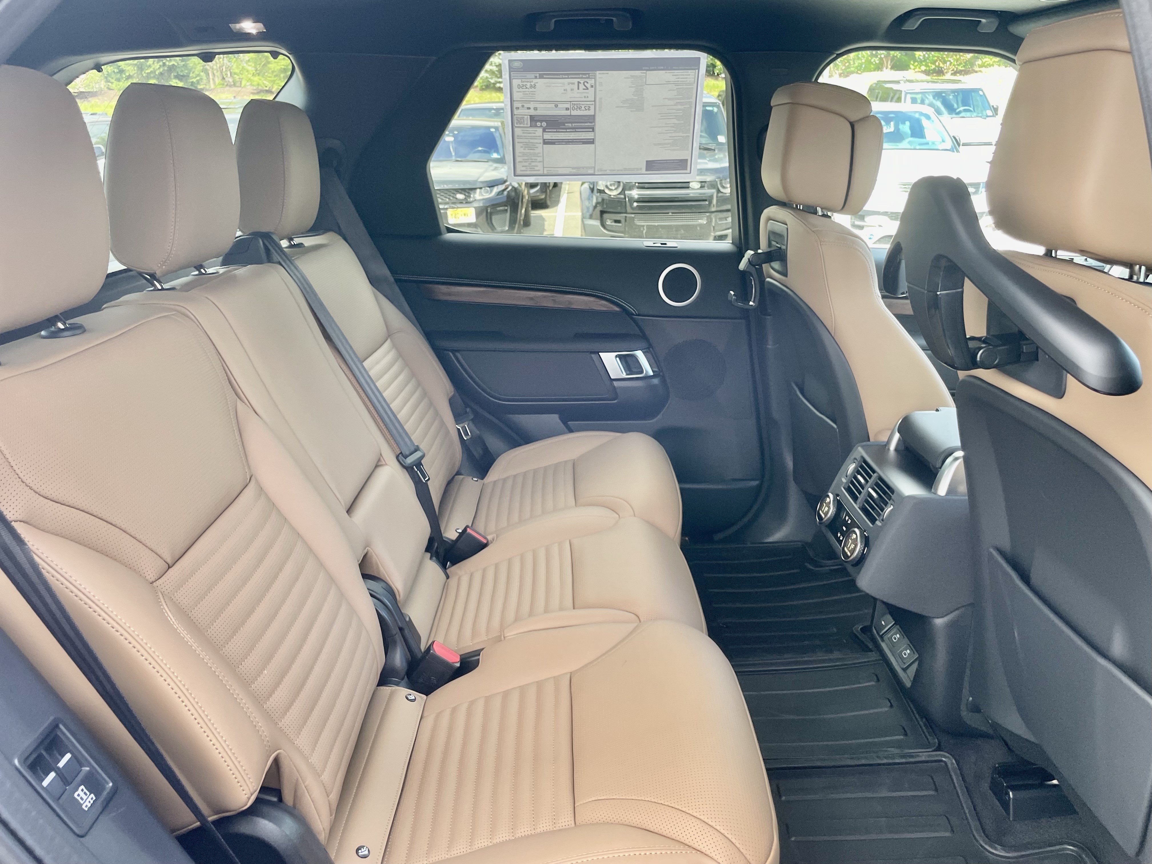 New 2026 Land Rover Discovery Dynamic SE AWD/4WD image 31