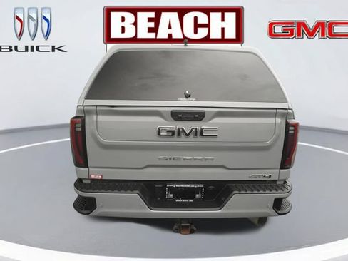 Used 2024 GMC Sierra 2500 AT4 w/ Technology Package AWD/4WD image 4