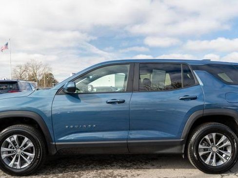 Used 2025 Chevrolet Equinox LT FWD image 9