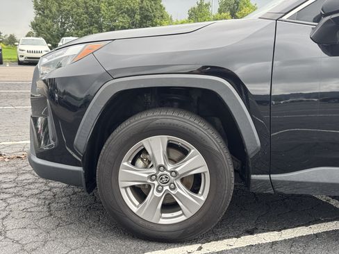 Used 2024 Toyota RAV4 LE AWD/4WD image 29