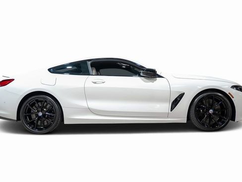 Used 2023 BMW M850i xDrive Coupe image 19