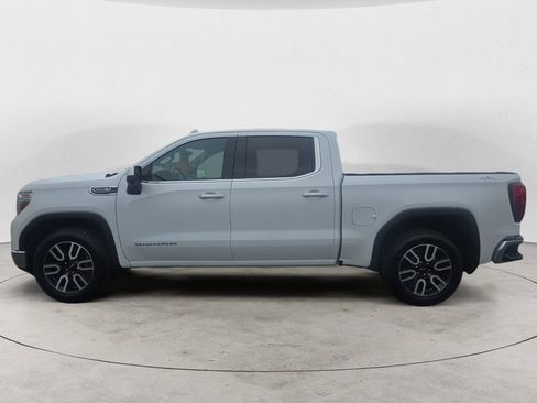 Used 2020 GMC Sierra 1500 SLT w/ Driver Alert Package I AWD/4WD image 2