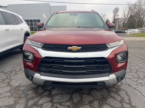 Used 2022 Chevrolet TrailBlazer LT w/ Convenience Package image 2