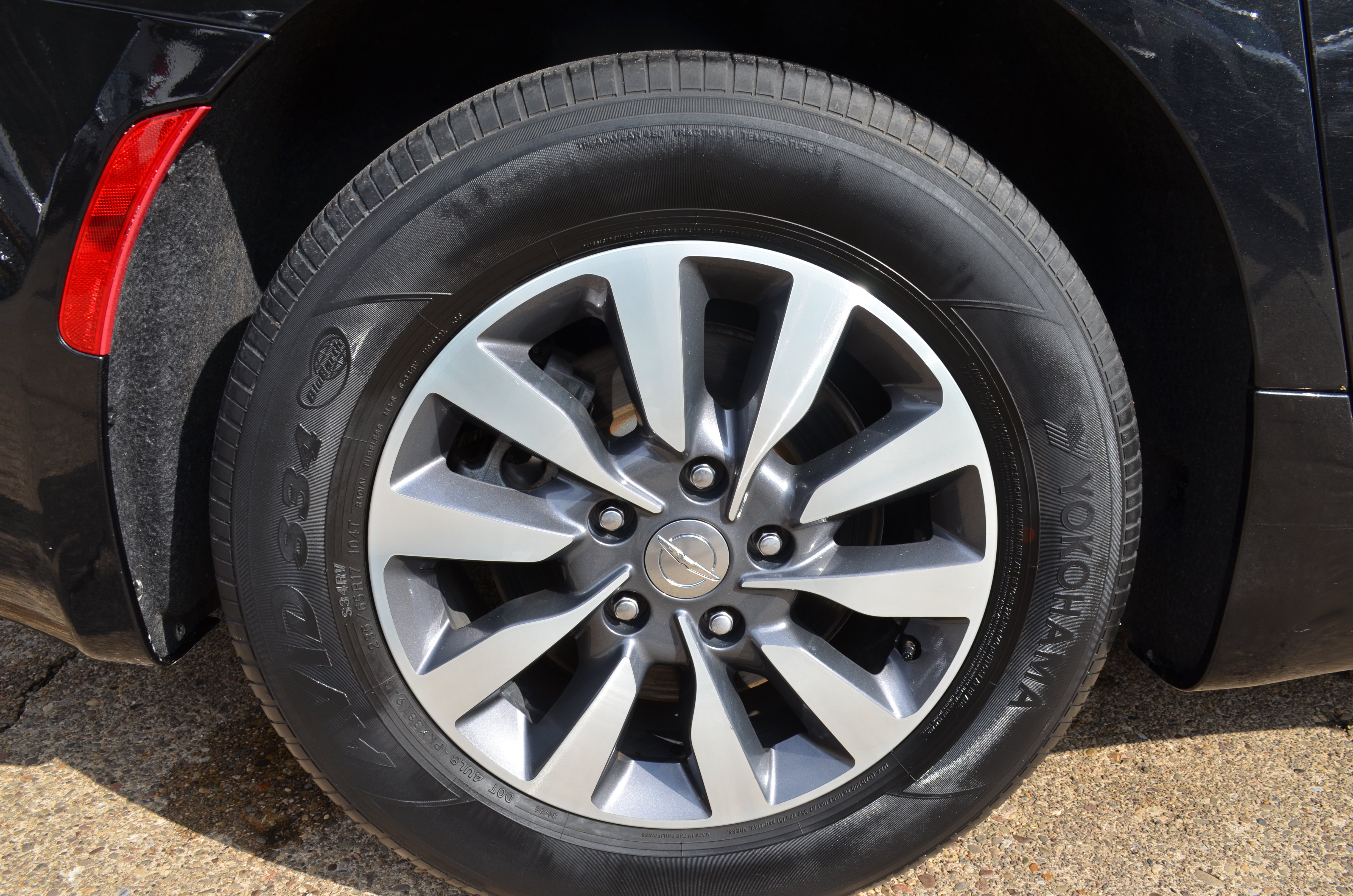 Used 2020 Chrysler Pacifica Touring-L Plus FWD image 16