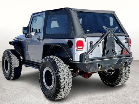 Used 2013 Jeep Wrangler Rubicon w/ PWR Convenience Group image 16