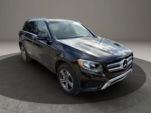 Used 2019 Mercedes-Benz GLC 300 image 7