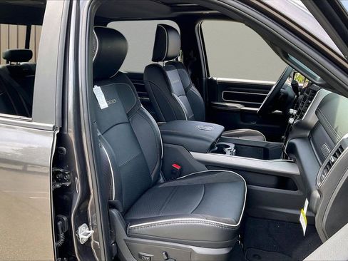New 2026 RAM 2500 Laramie AWD/4WD image 45