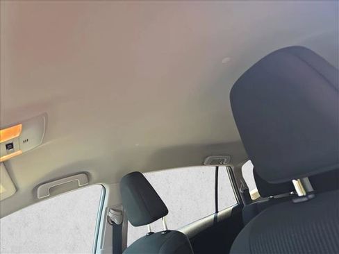 Used 2018 Toyota RAV4 LE w/ All Weather Liner Package AWD/4WD image 29