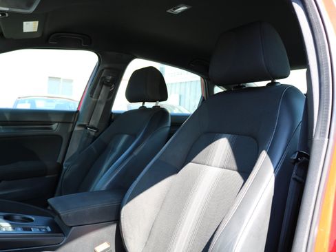 Used 2022 Honda Civic Sport image 17