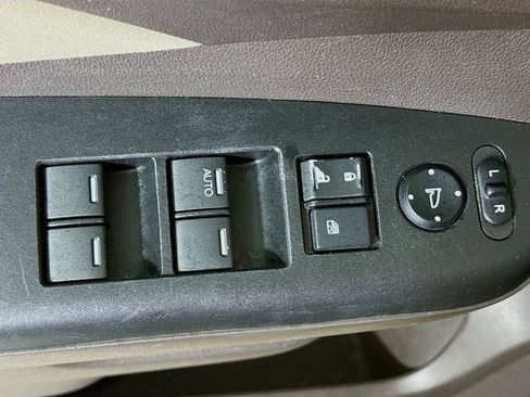 Used 2012 Honda CR-V EX image 16