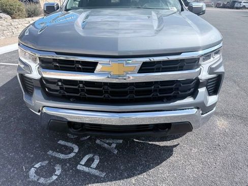 Used 2023 Chevrolet Silverado 1500 LT AWD/4WD image 15