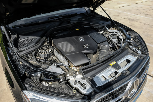 Used 2025 Mercedes-Benz GLC 300 4MATIC image 62