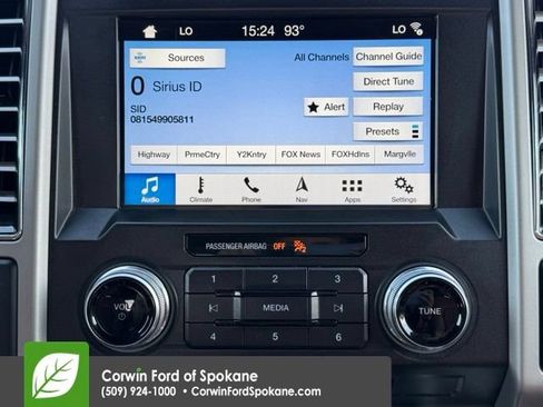 Used 2018 Ford F150 King Ranch w/ Equipment Group 601A Luxury AWD/4WD image 31