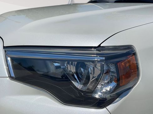 Used 2023 Toyota 4Runner Limited AWD/4WD image 10