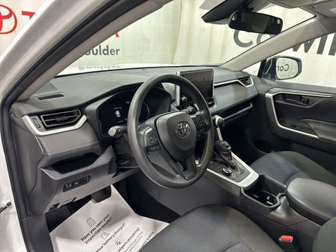 Used 2025 Toyota RAV4 LE image 23