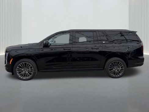 New 2025 Cadillac Escalade ESV Sport Platinum image 8
