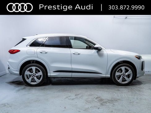 Used 2025 Audi Q5 Premium w/ Premium Plus AWD/4WD image 8