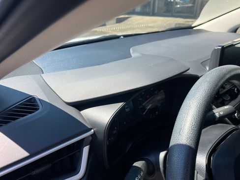 Used 2025 Toyota Corolla LE FWD image 29