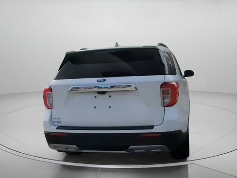 Certified 2020 Ford Explorer XLT w/ Equipment Group 202A image 24