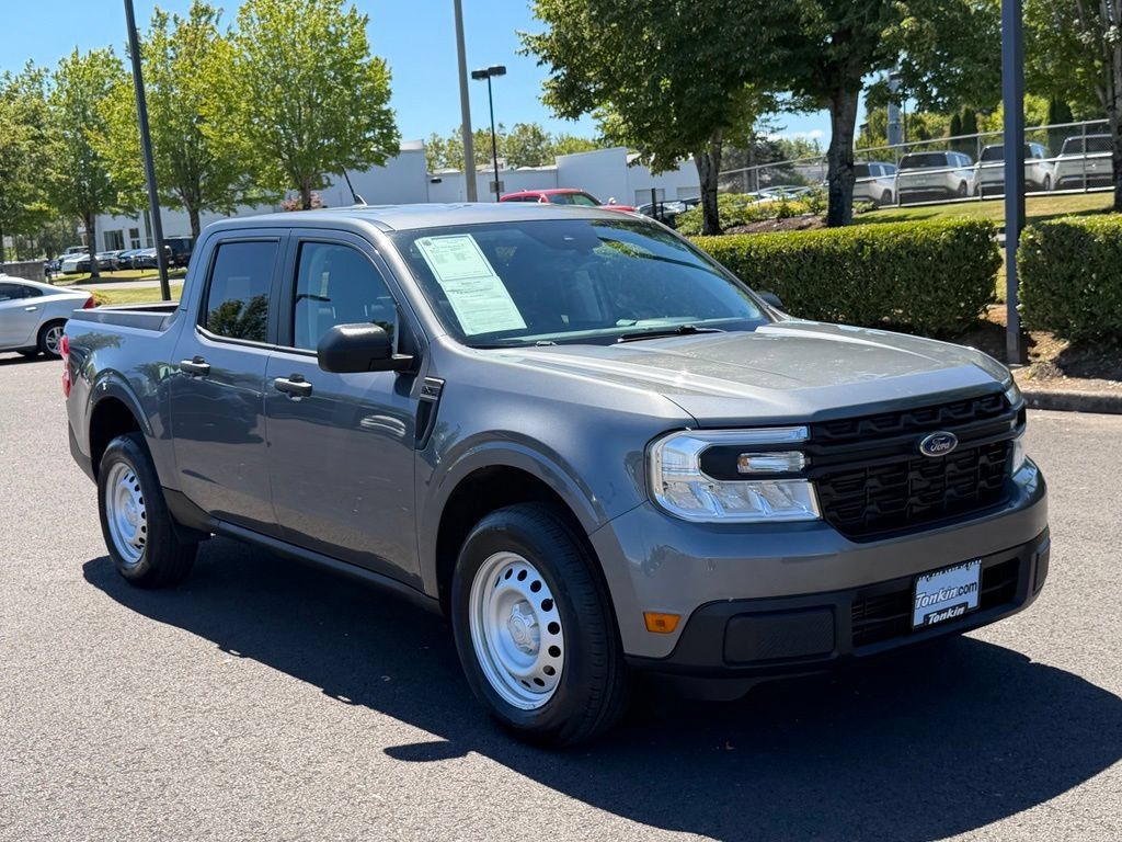 Used 2022 Ford Maverick XL FWD image 2