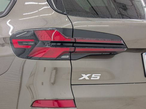 New 2026 BMW X5 xDrive50e w/ M Sport Package image 13