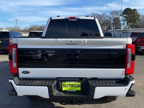 Used 2025 Ford F250 Platinum image 4