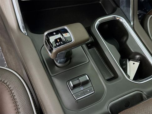 Used 2026 GMC Sierra 1500 Denali AWD/4WD image 19