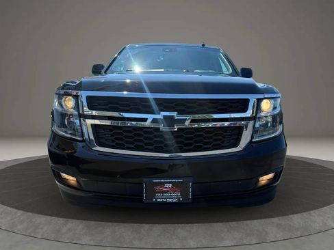Used 2020 Chevrolet Suburban LT w/ Luxury Package AWD/4WD image 3