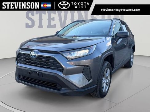 Used 2022 Toyota RAV4 LE AWD/4WD image 1