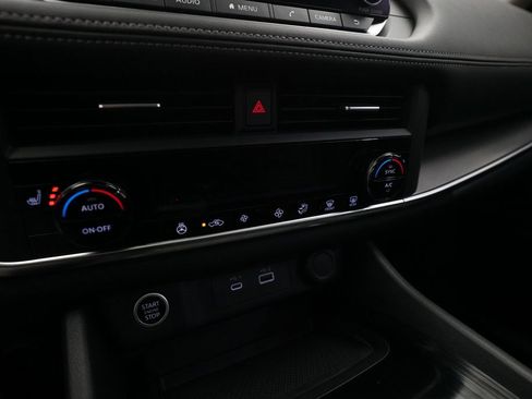 Certified 2023 Nissan Rogue SV w/ SV Premium B Package image 21