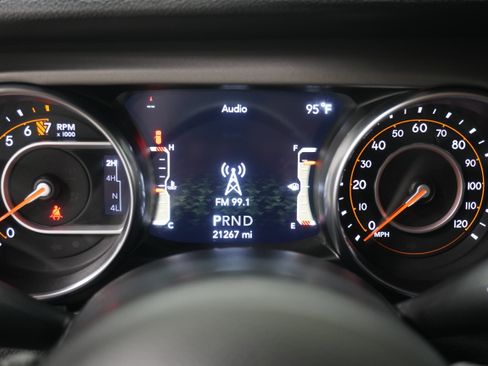 Used 2022 Jeep Wrangler Unlimited Sport AWD/4WD image 17