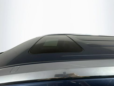 Used 2019 Toyota Highlander Limited AWD/4WD image 19