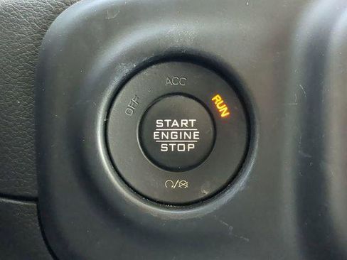 Certified 2022 Jeep Wrangler Unlimited Rubicon AWD/4WD image 34