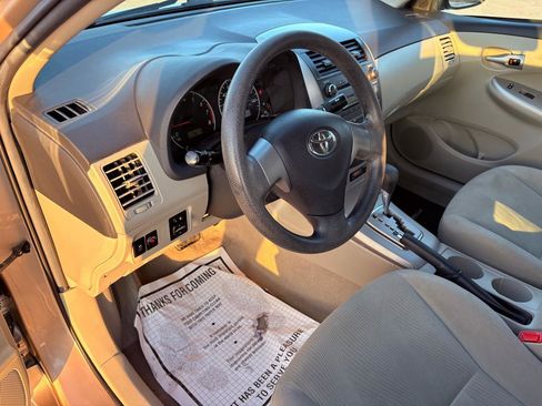 Used 2011 Toyota Corolla LE image 42