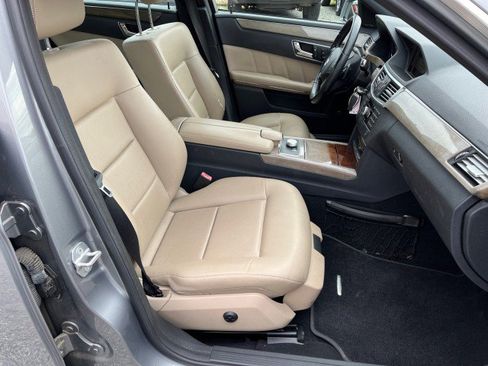 Used 2011 Mercedes-Benz E 350 Sedan image 18