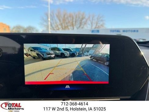 New 2026 Chevrolet Trax LT w/ Sunroof Package FWD image 23