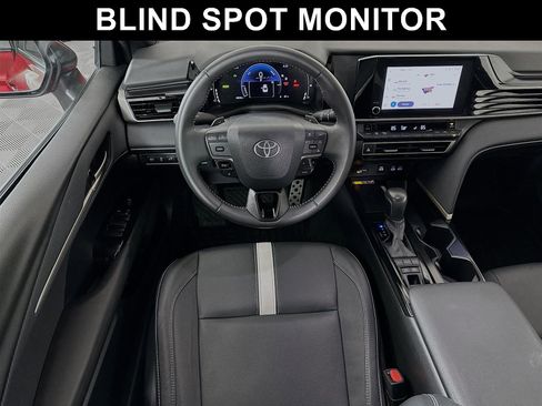 Certified 2025 Toyota Camry SE image 2