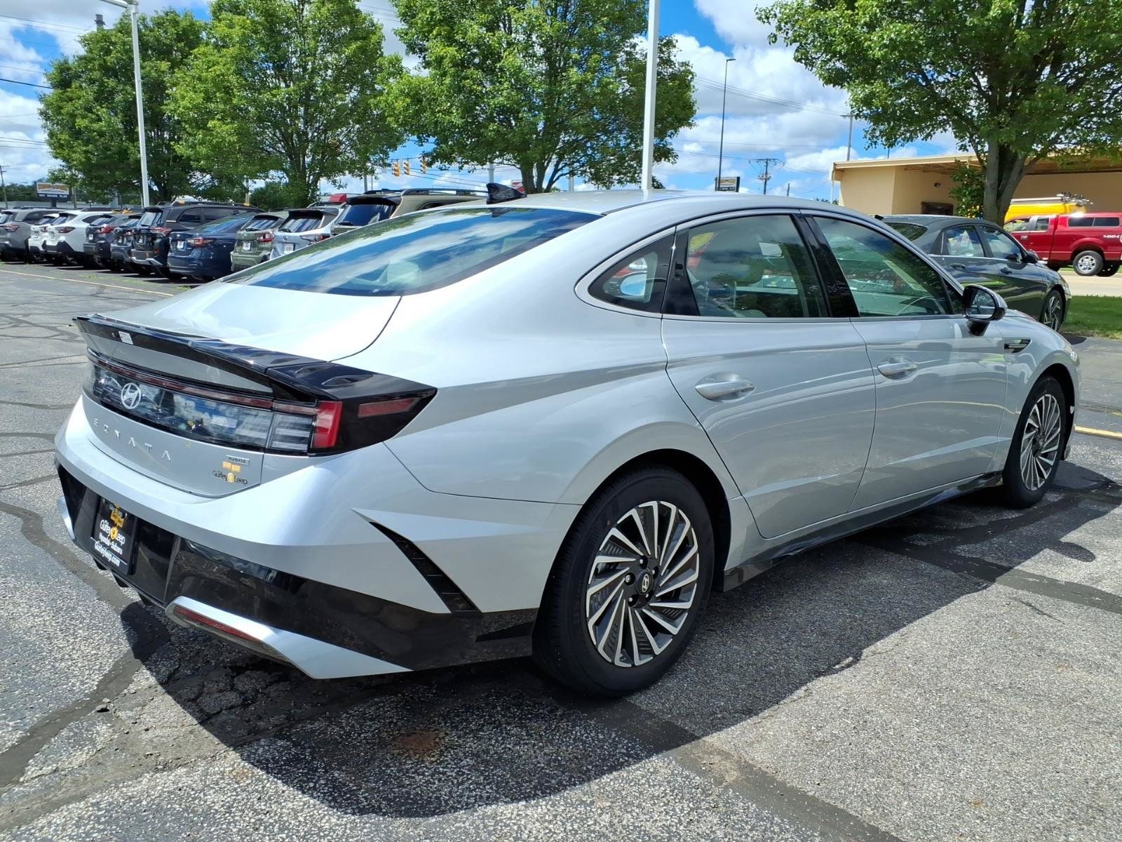 New 2025 Hyundai Sonata SEL FWD image 9