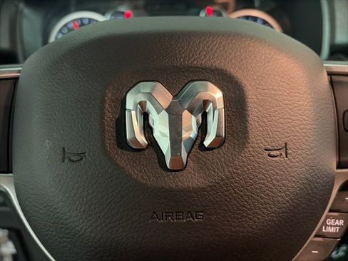 Used 2025 RAM 2500 Tradesman w/ Chrome Appearance Group image 33