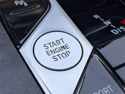 Used 2024 BMW X5 sDrive40i image 33