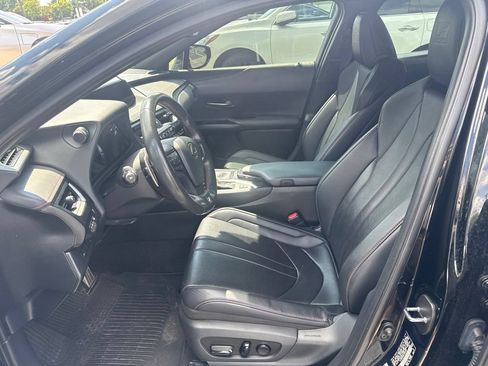 Used 2020 Lexus UX 250h F Sport w/ F Sport Premium Package AWD/4WD image 5