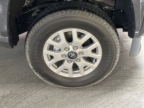 Used 2026 Toyota Tacoma SR5 image 6