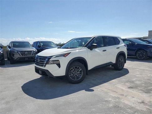 New 2025 Nissan Rogue S image 15