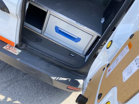 Used 2016 Ford Transit Connect XL FWD image 18