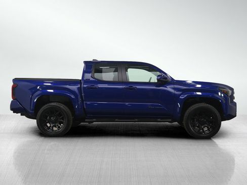 Used 2025 Toyota Tacoma SR5 image 6