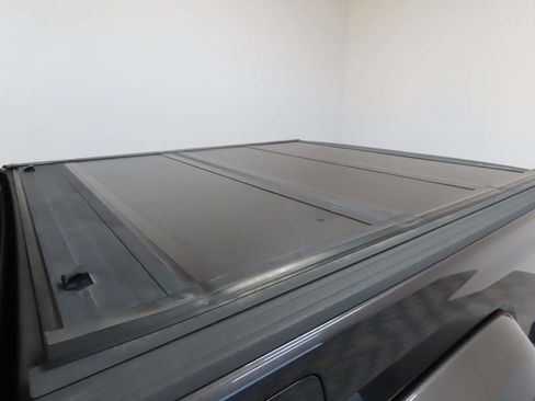 Used 2021 Jeep Gladiator Overland image 21