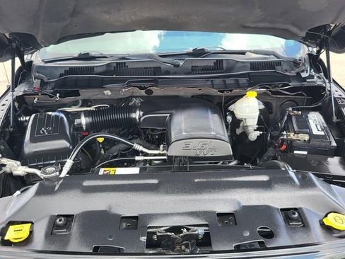 Used 2015 RAM 1500 Express RWD image 29