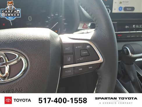 Used 2025 Toyota Sienna XLE w/ XLE Plus Package image 18