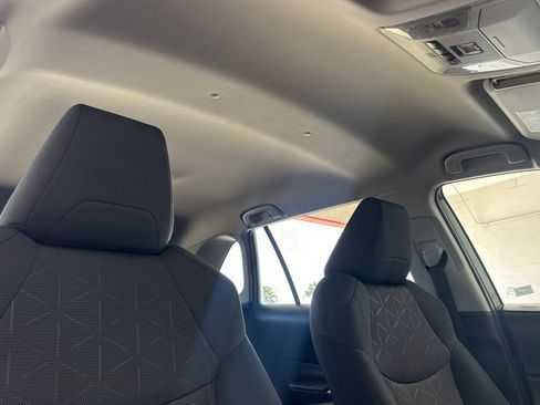 Certified 2020 Toyota RAV4 XLE FWD image 16