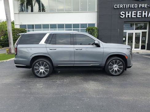 Used 2021 Cadillac Escalade Premium Luxury RWD image 6